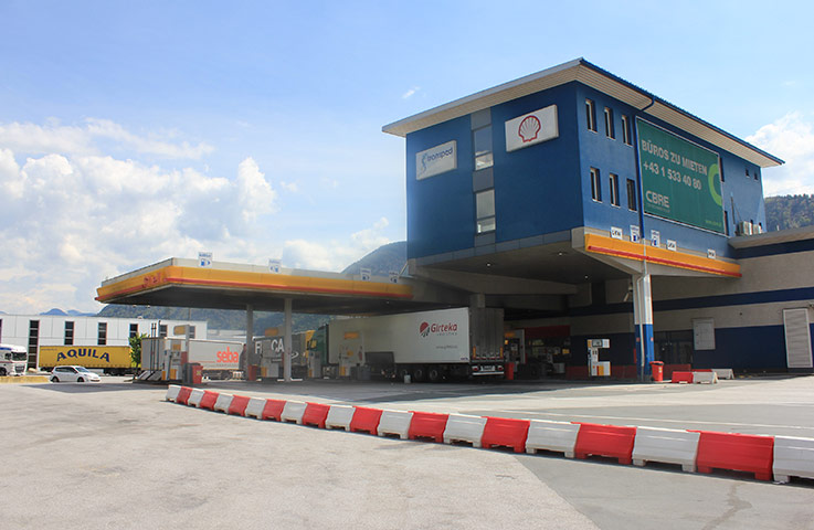 Die Ausführung der Arbeiten erfolgt unter fortlaufendem Betrieb der Tankstelle.