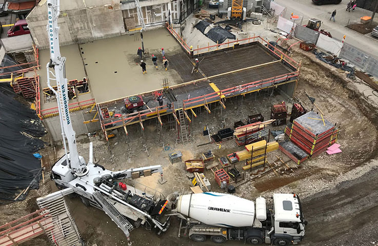 Betonage der Stahlbetondecke.